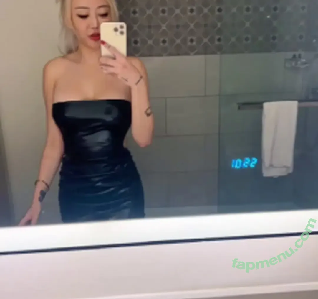 Kittylixo nude photo #0003 (Kittylixo)
