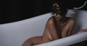 Kizillolita / Kizilkadinn Buse Kılınçdemir nude photo #0002