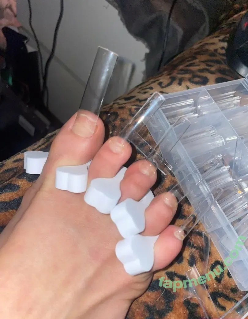 kjfeetqueen nude photo #0010 (kj.fqq)