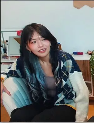 Kkatamina / Miyoung nude photo #0047