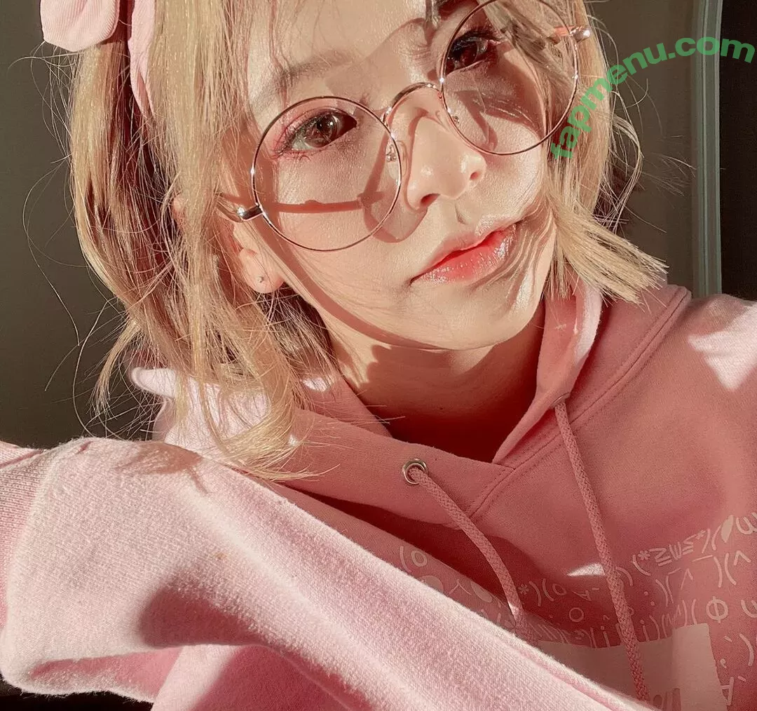 Kkatamina nude photo #0178 (Miyoung)