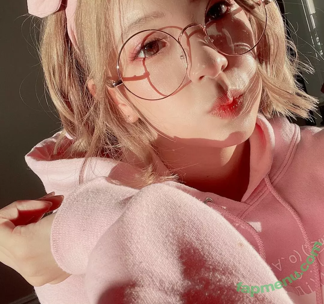 Kkatamina nude photo #0191 (Miyoung)