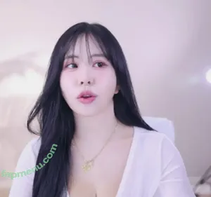 Kkkku96 / 민가유 nude photo #0006