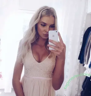 Klarahellqvistt / klarahellqvist nude photo #0358