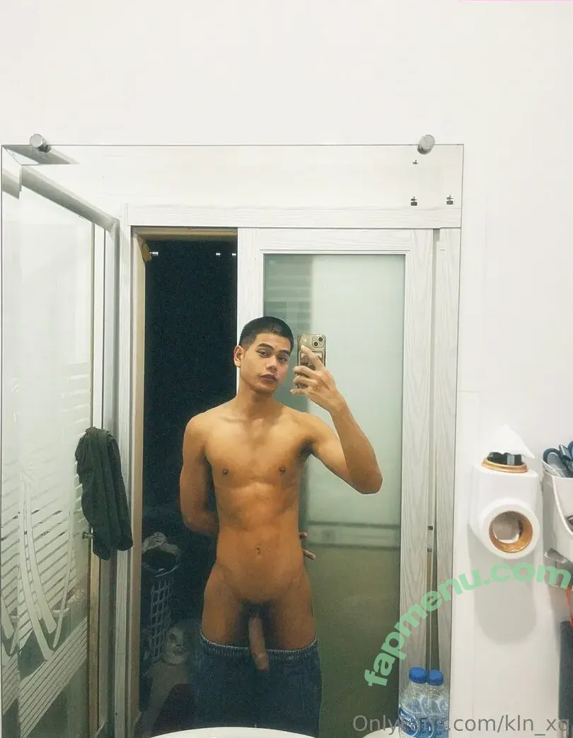 kln_xq nude photo #0003 (kln_xq)