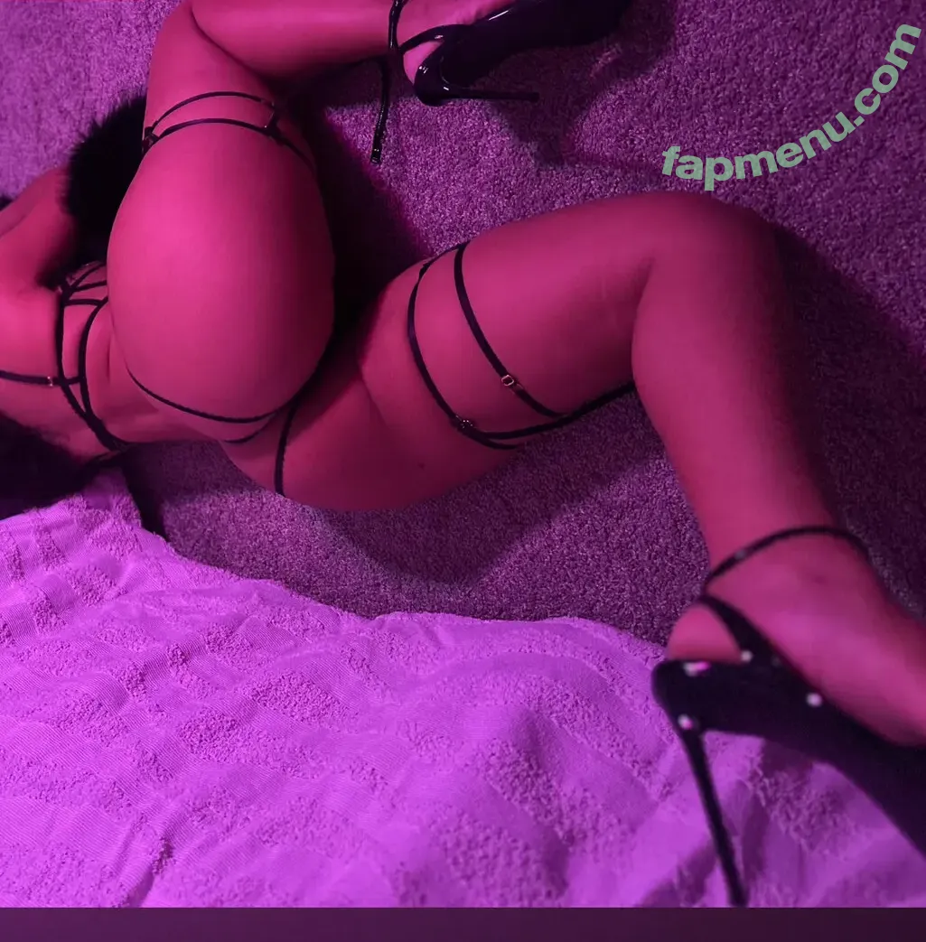 Kmd9 nude photo #0019 (Karè / yourpapisfavorite)
