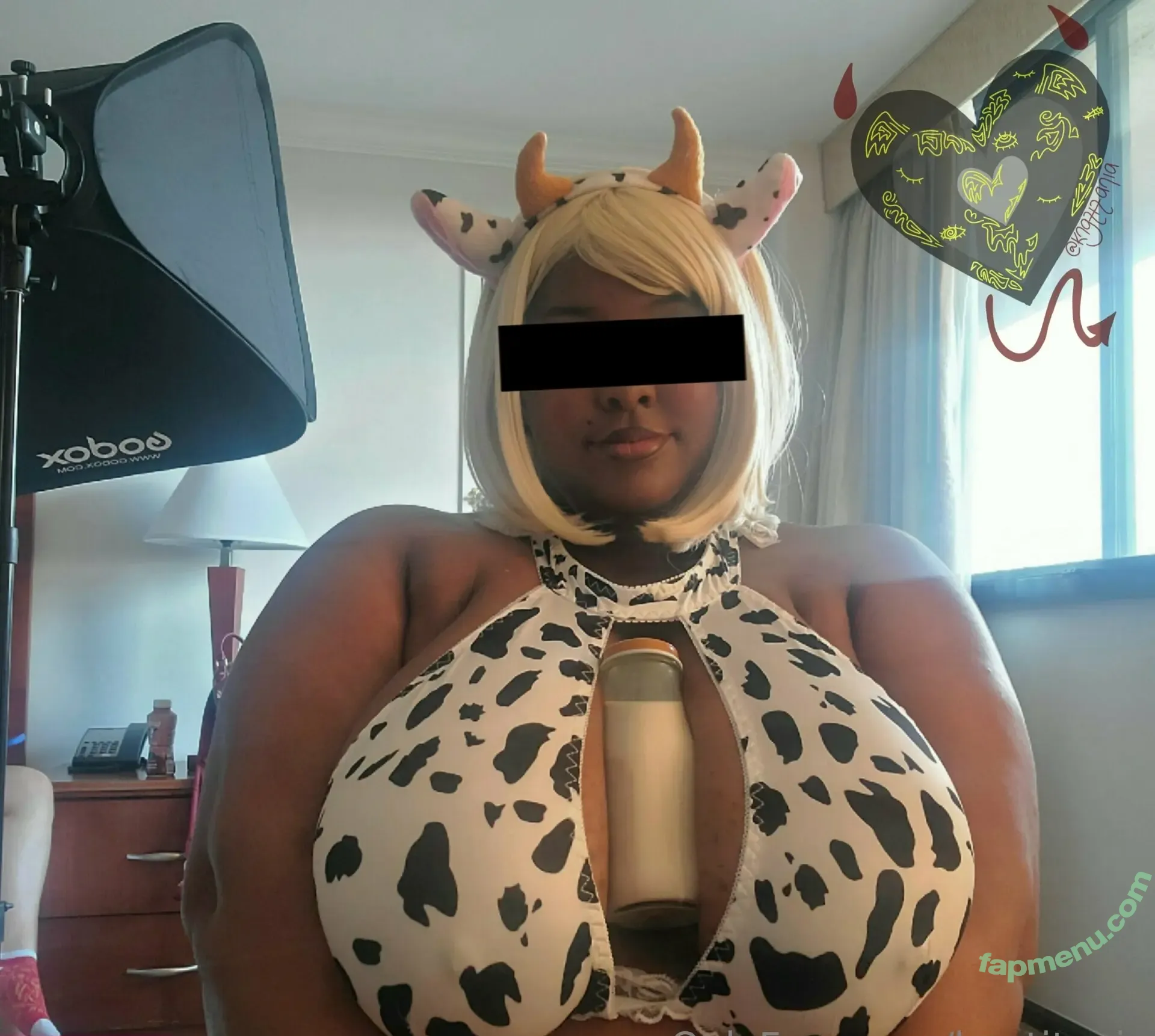 kngtitania nude photo #0009 (kianakittanna)