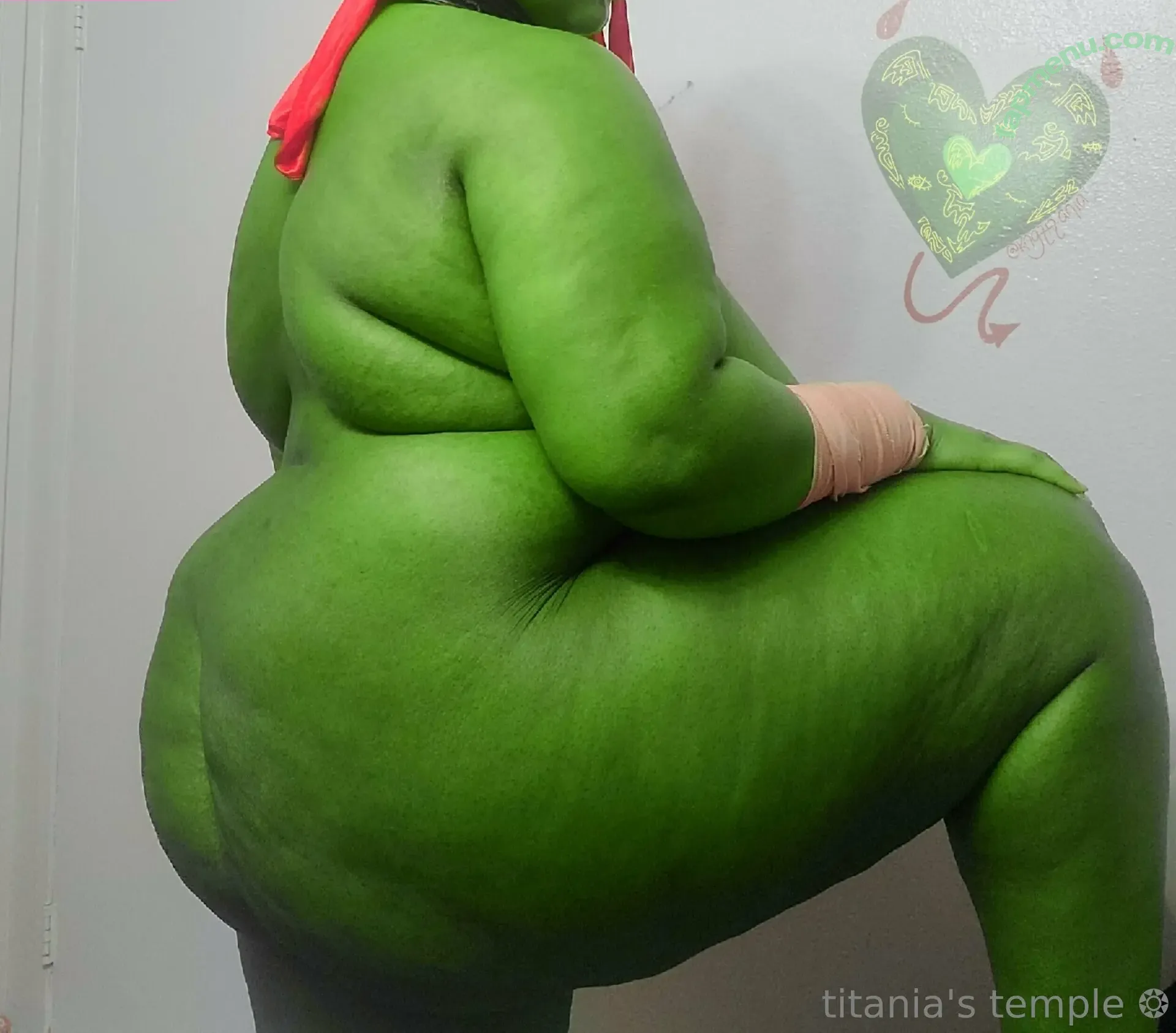 kngtitania nude photo #0037 (kianakittanna)