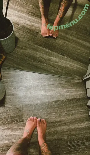  nude photo #0004