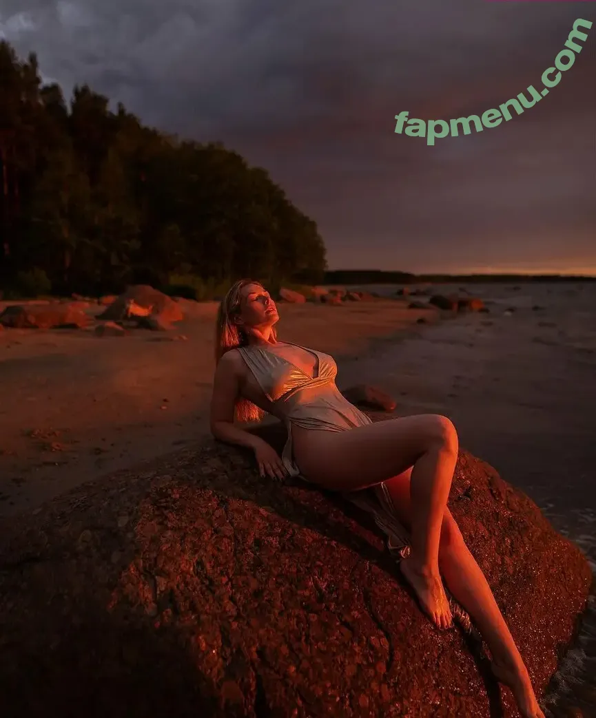 Kobzar Olga nude photo #0002 (bugs_bunny_gf / olgakobzar_maodel)