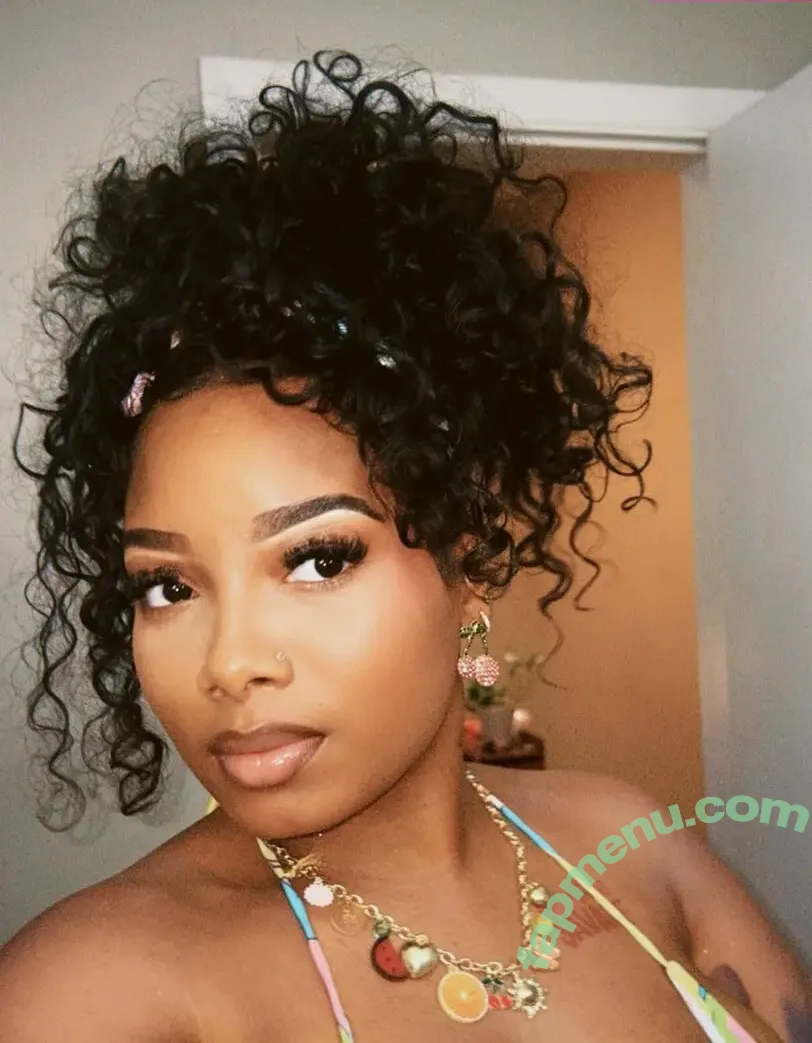 kortynie nude photo #0033 (kortynie)