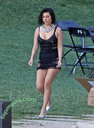 Kourtney Kardashian / kourtney_kardashian / kourtneykardash nude photo #1374