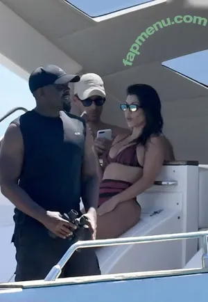 Kourtney Kardashian / kourtney_kardashian / kourtneykardash nude photo #1541