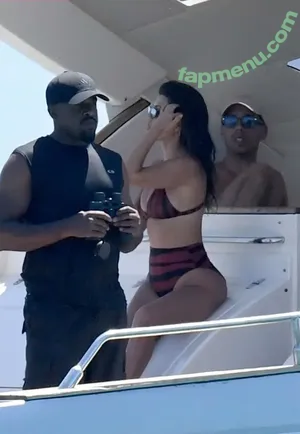 Kourtney Kardashian / kourtney_kardashian / kourtneykardash nude photo #1545