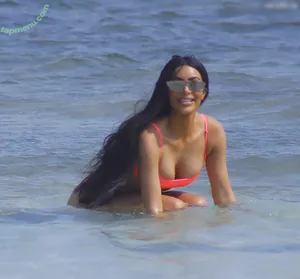 Kourtney Kardashian / kourtney_kardashian / kourtneykardash nude photo #1570