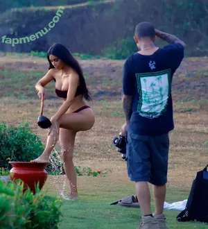 Kourtney Kardashian / kourtney_kardashian / kourtneykardash nude photo #1577