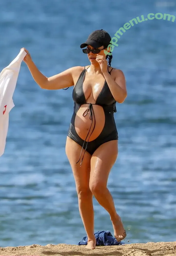 Kourtney Kardashian nude photo #1503 (kourtney_kardashian / kourtneykardash)