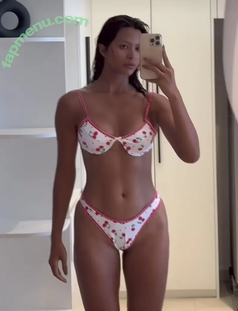Koy Anna nude photo #0003 (Cambodian 🇰🇭 / koy__anna / koy_anna)