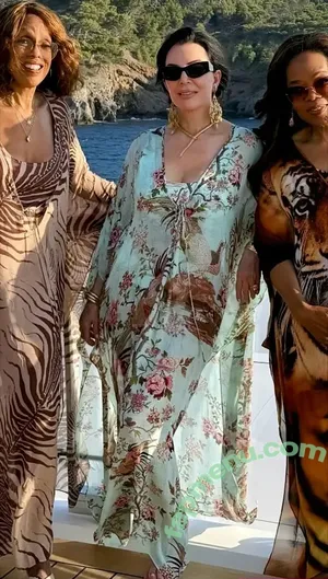 Kris Jenner / krisjenner nude photo #0064