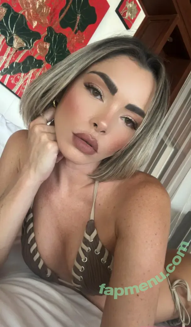 krisondra nude photo #0129 (Krisondra Daigenault / Skittlesmcnuggs / The Krisondra)