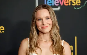 Kristen Bell / WWYTWrestling / kristenanniebell nude photo #1082