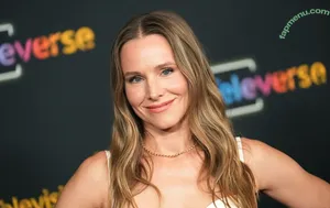 Kristen Bell / WWYTWrestling / kristenanniebell nude photo #1085