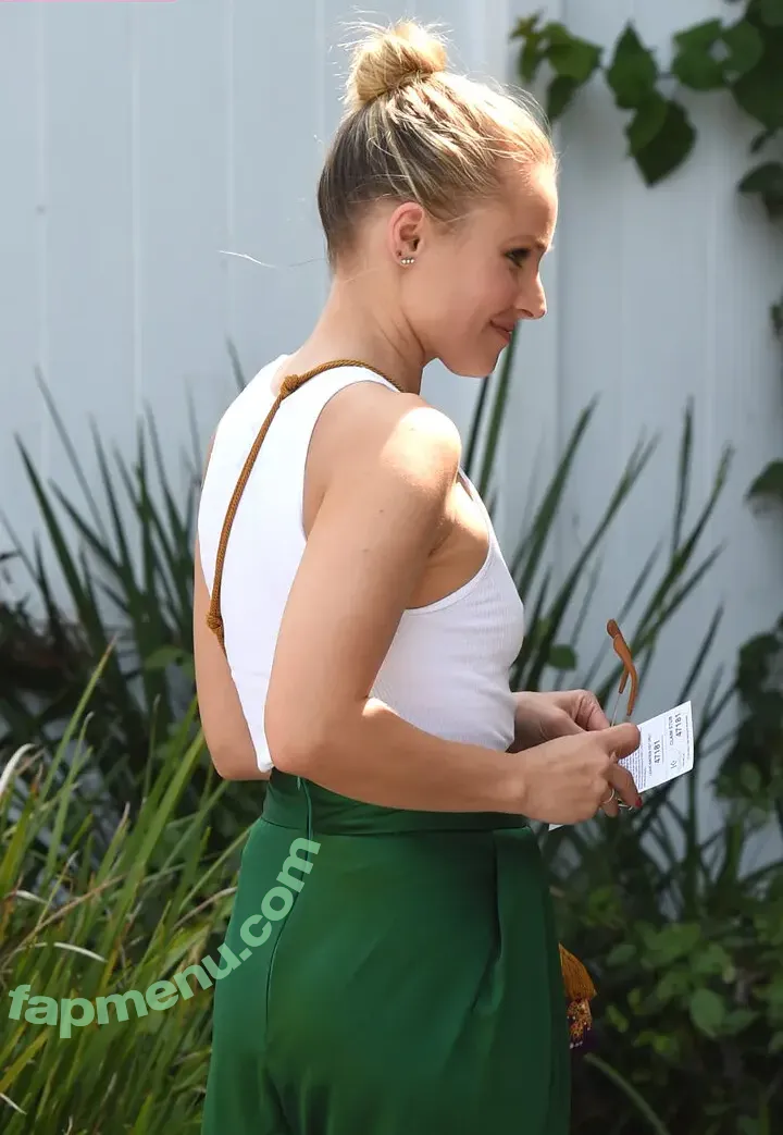 Kristen Bell nude photo #1050 (WWYTWrestling / kristenanniebell)