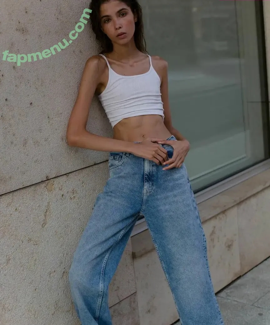 kristenmanu nude photo #0007 (kristenmanu)