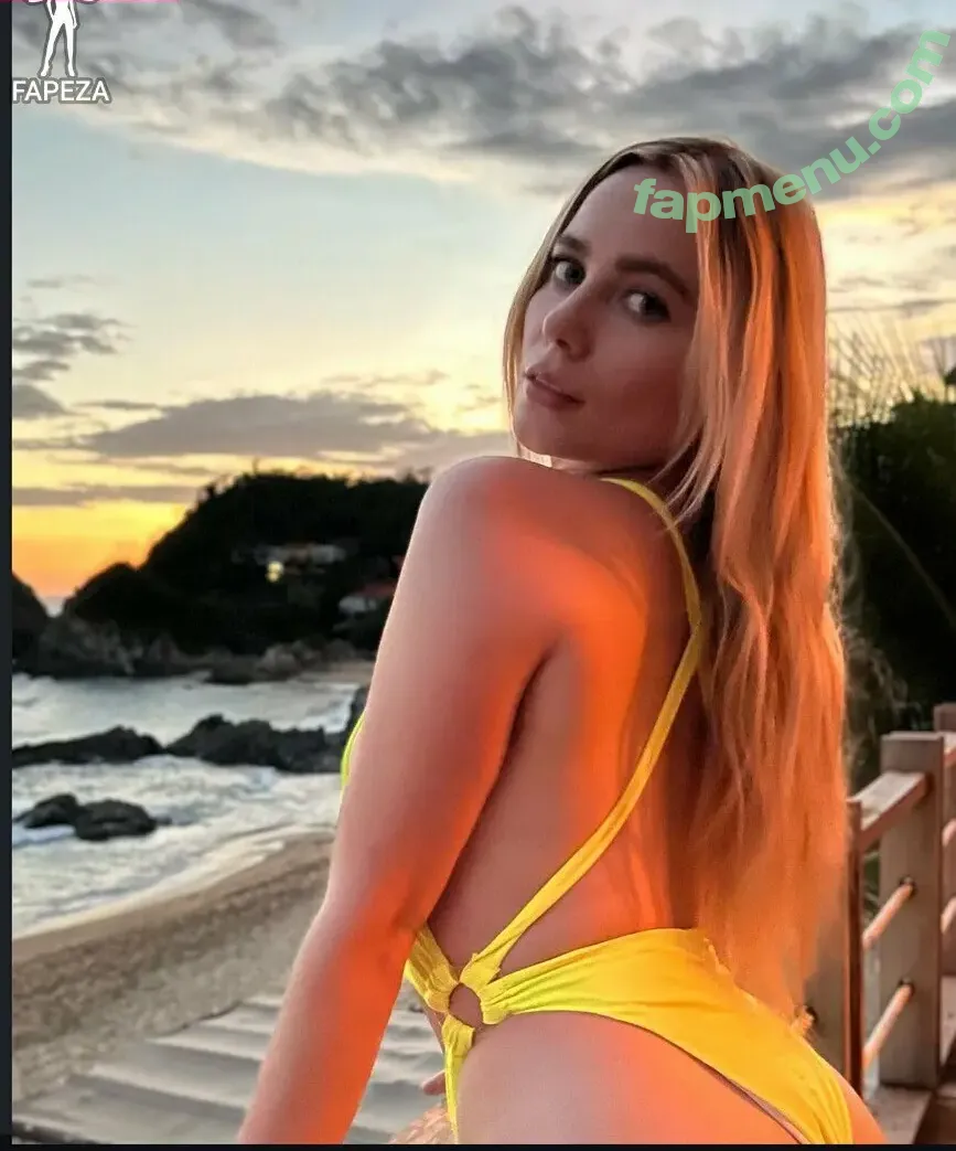 kristenmedina nude photo #0002 (kristenmedina)