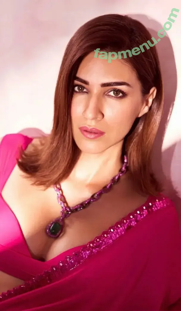 Kriti Sanon nude photo #0228 (kritisanon)