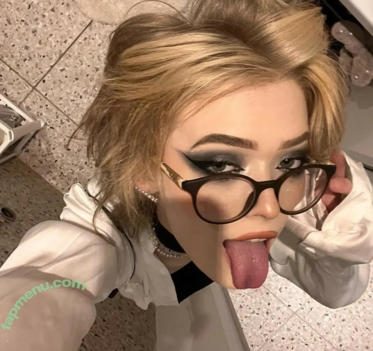Ksenkanesesh nude photo #0066 (Ksena Krause)