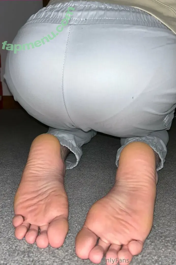 ksoles23 nude photo #0031 (ksoles23)
