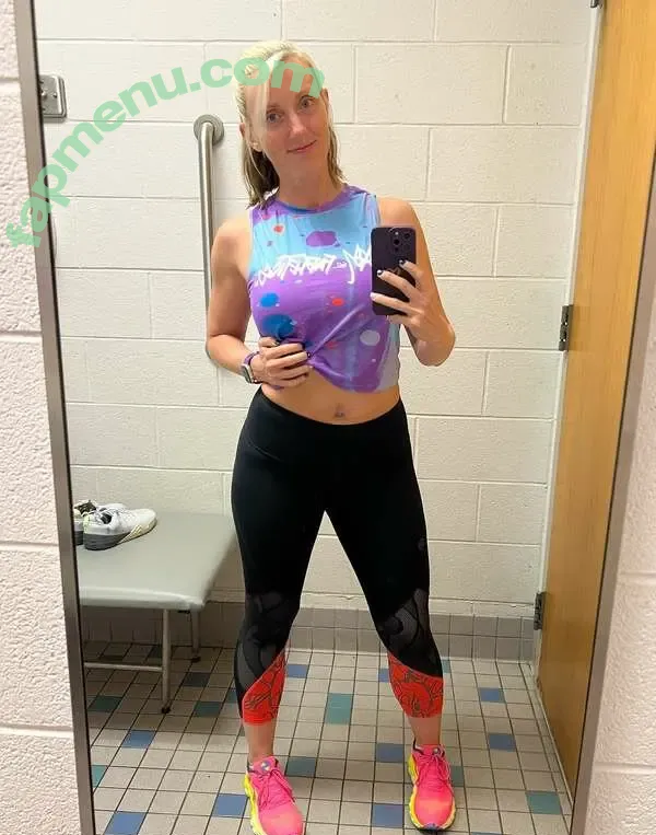 KurvyBlondeWife nude photo #0090 (kurvygurlapparelowner)