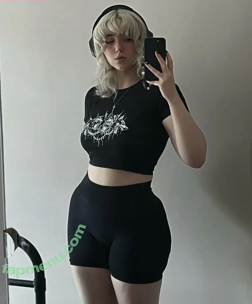 kvwviiju nude photo #0015 (kvwviiju)