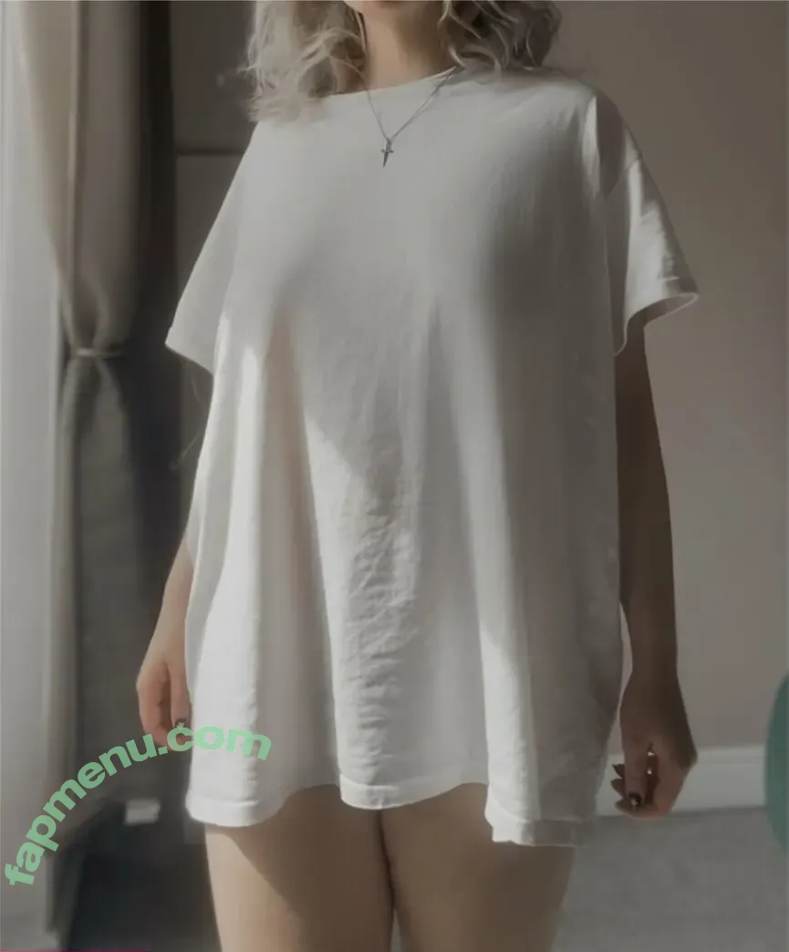 kvwviiju nude photo #0022 (kvwviiju)