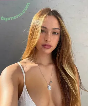  nude photo #0004