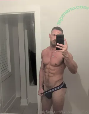  nude photo #0001