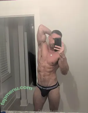  nude photo #0002