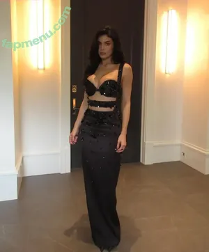Kylie Jenner / KylieJenner / kyliejenner.2 nude photo #1162