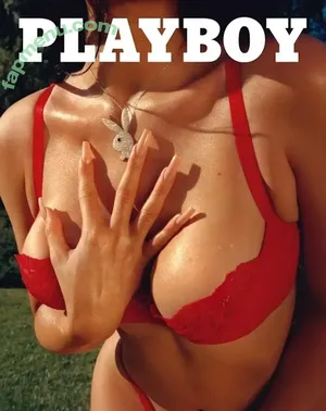 Kylie Jenner / KylieJenner / kyliejenner.2 nude photo #1212