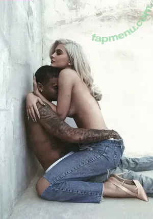 Kylie Jenner / KylieJenner / kyliejenner.2 nude photo #1224
