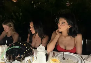 Kylie Jenner / KylieJenner / kyliejenner.2 nude photo #1517