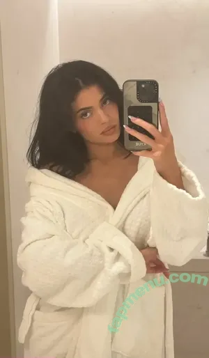 Kylie Jenner / KylieJenner / kyliejenner.2 nude photo #1541