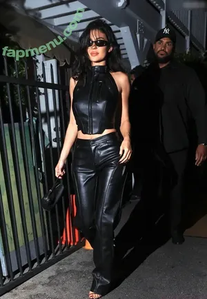 Kylie Jenner / KylieJenner / kyliejenner.2 nude photo #1556