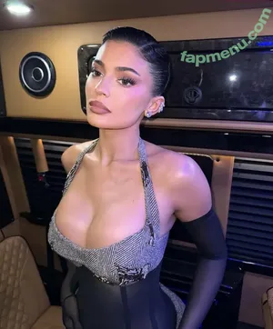 Kylie Jenner / KylieJenner / kyliejenner.2 nude photo #1609