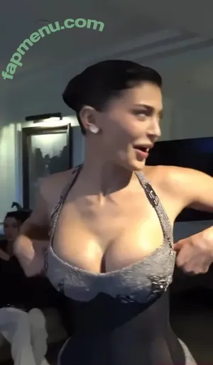 Kylie Jenner / KylieJenner / kyliejenner.2 nude photo #1628