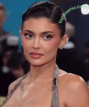 Kylie Jenner / KylieJenner / kyliejenner.2 nude photo #1647