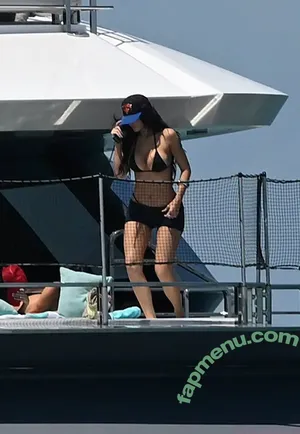 Kylie Jenner / KylieJenner / kyliejenner.2 nude photo #1657