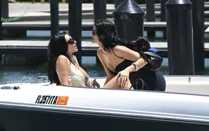 Kylie Jenner / KylieJenner / kyliejenner.2 nude photo #1683