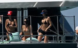 Kylie Jenner / KylieJenner / kyliejenner.2 nude photo #1706
